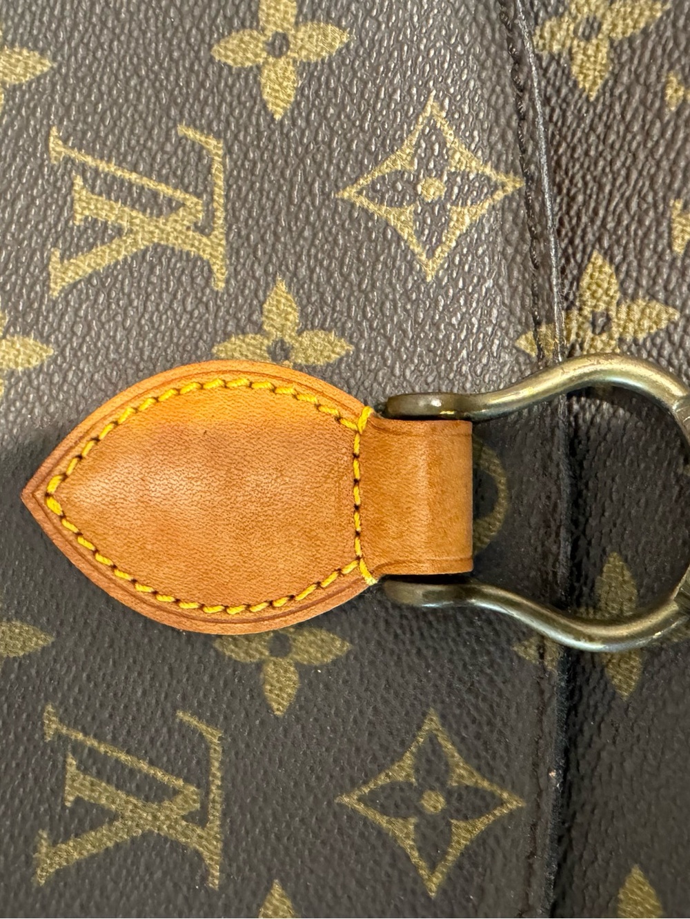 Louis Vuitton Monogram St Cloud PM with Vachetta Trim - Picture 8 of 11